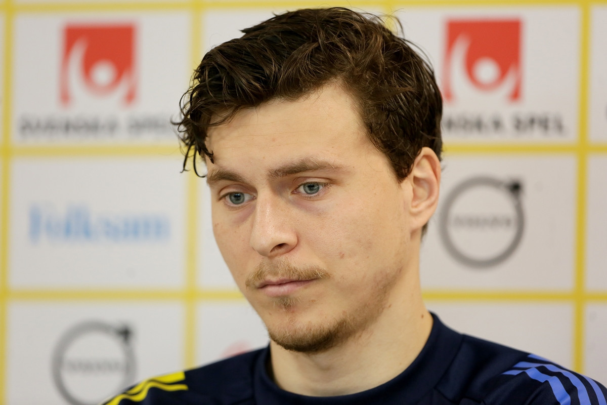 Victor Lindelof tokom utakmice saznao jako loše vijesti, morao je odmah napustiti Old Trafford Victor Lindelof tokom utakmice saznao jako loše vijesti, morao je odmah napustiti Old Trafford