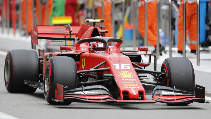 Leclerc nezaustavljiv, Hamilton pomrsio račune Ferrariju