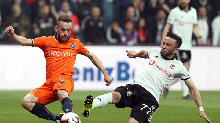 Višća preko bivšeg saigrača pravi transfer karijere?