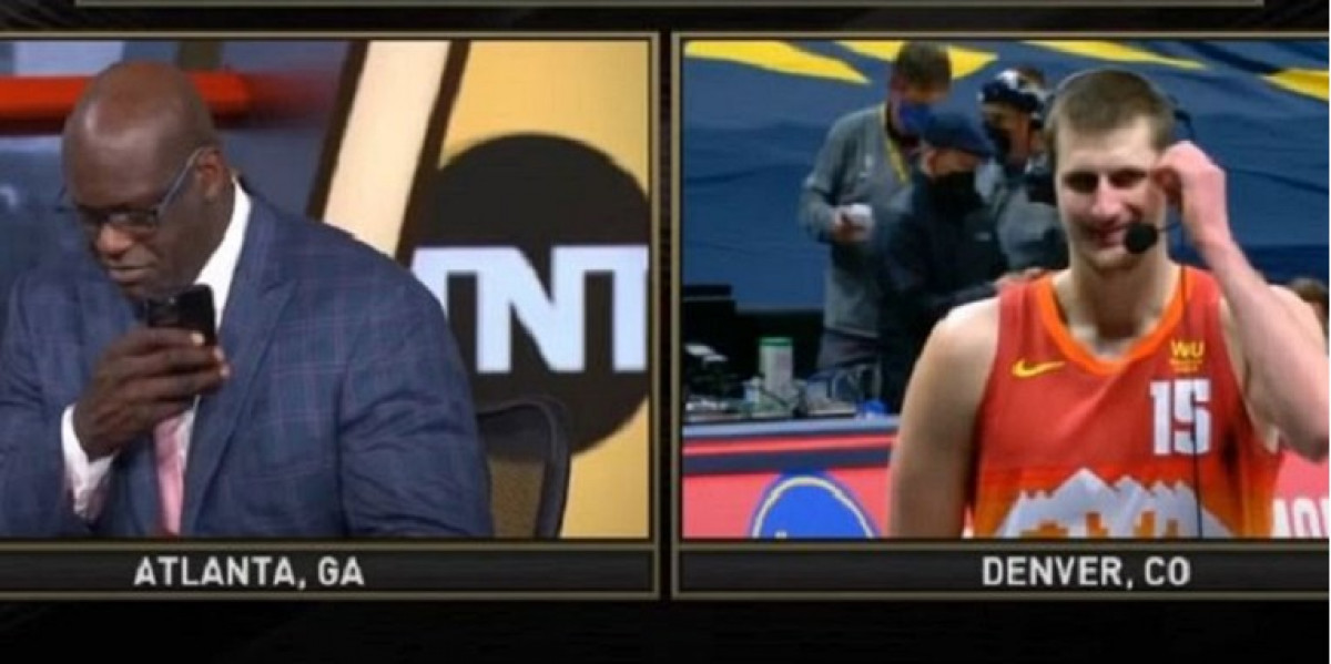 Jokić Shaqu na srpskom rekao da je lud, legenda tražila pomoć Google Translatea Jokić Shaqu na srpskom rekao da je lud, legenda tražila pomoć Google Translatea