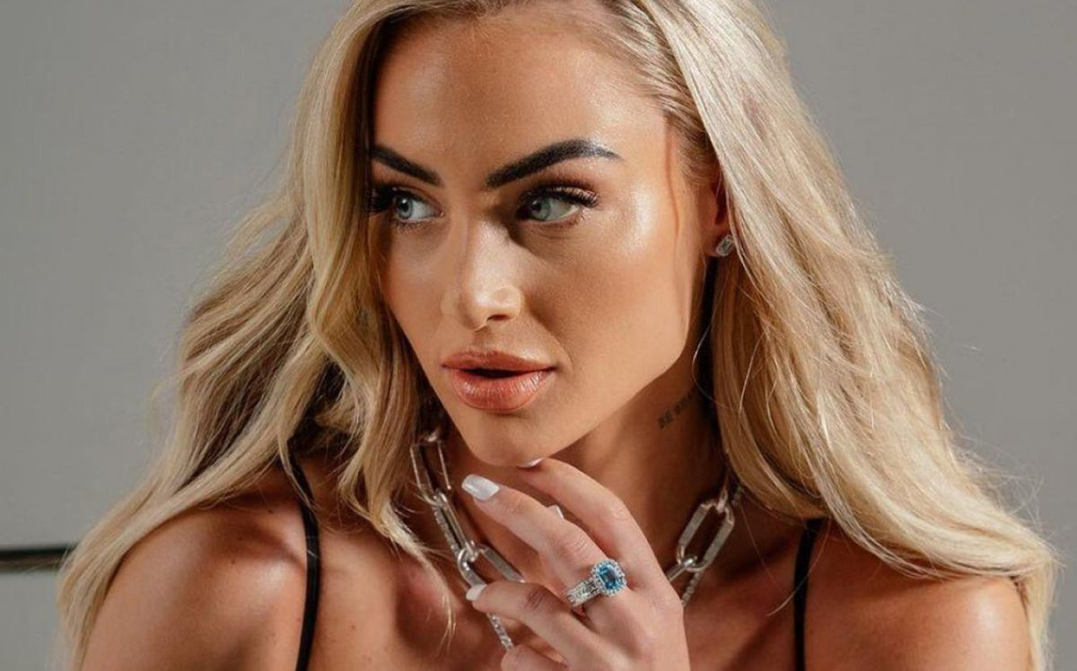 Alisha Lehmann podigla glas: "Nije pošteno da moj dečko zarađuje 100.000 puta više nego ja" Alisha Lehmann podigla glas: "Nije pošteno da moj dečko zarađuje 100.000 puta više nego ja"