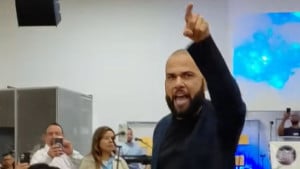 Teško je povjerovati čime se Dani Alves bavi nakon što je prošle godine izašao iz zatvora