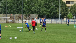 Ivkoviću se na prvom treningu odazvala 24 fudbalera