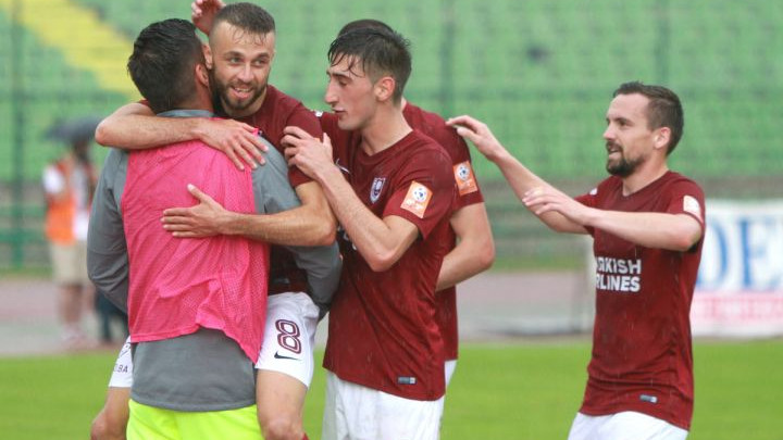 Elvis Sarić pred transferom karijere