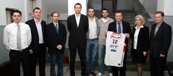 Opština Centar nagradila košarkaše
