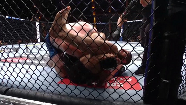 Niko mu ništa ne može: Khabib srušio i Gaethjea!