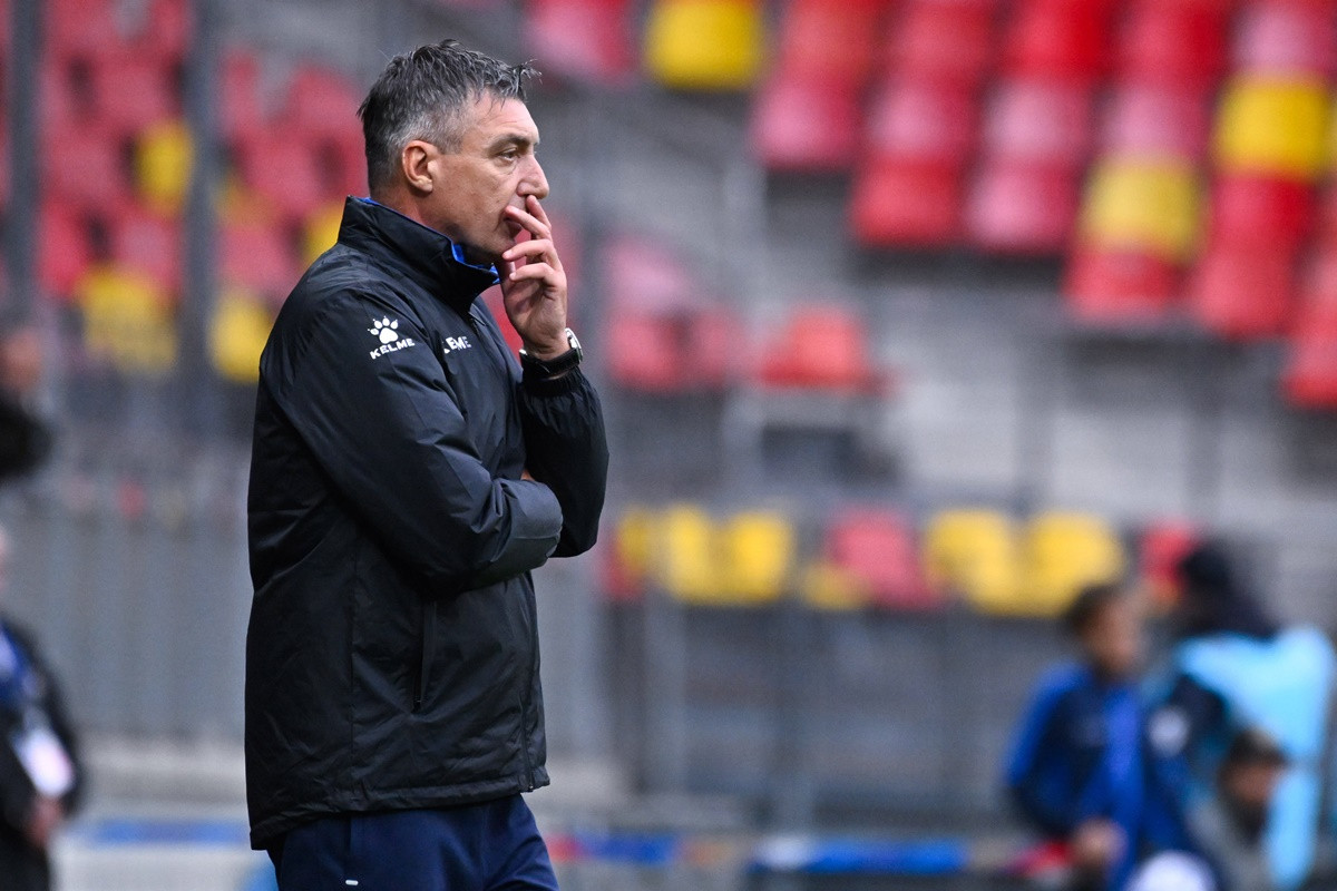 Poznat je sastav mlade reprezentacije BiH za meč protiv Kipra - Arjan Malić nije ni na klupi Poznat je sastav mlade reprezentacije BiH za meč protiv Kipra - Arjan Malić nije ni na klupi