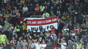 Dugo će se pamtiti skandiranje navijača Manchester Uniteda upućeno Leu Messiju!