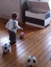 Profi ugovor potpisala 18-mjesečna beba