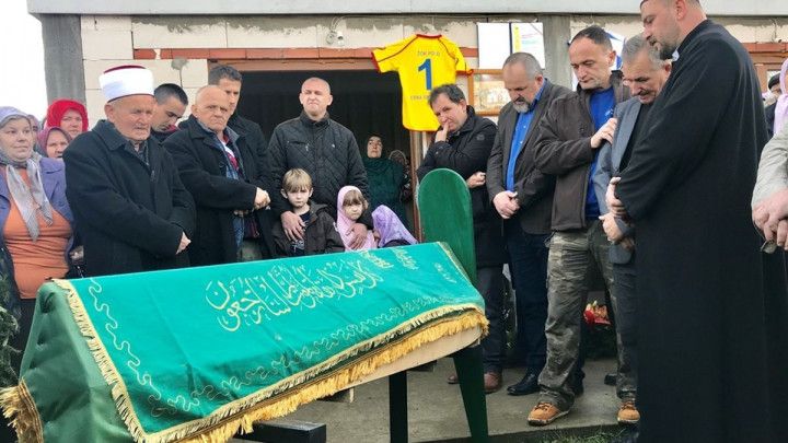 Hiljade ljudi na dženazi Erne Sinanović