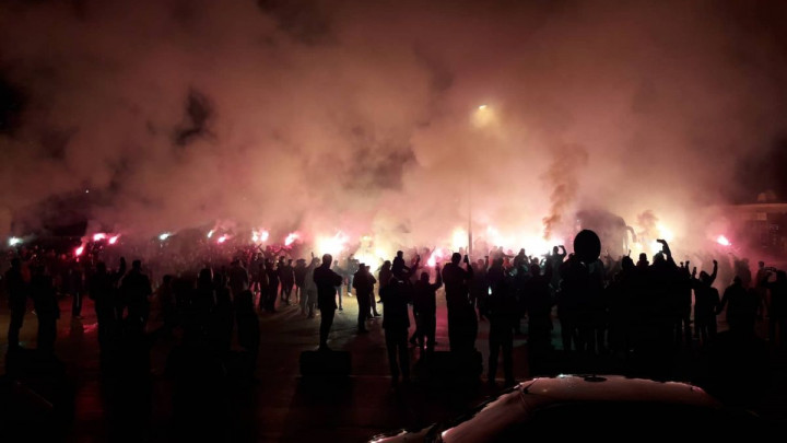 Pehar stigao na Koševo: Horde zla napravile spektakl ispred stadiona!