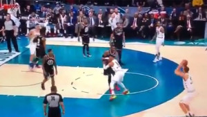 Svaka čast za zakucavanja, ali je Dirk Nowitzki trojkom digao dvoranu na noge