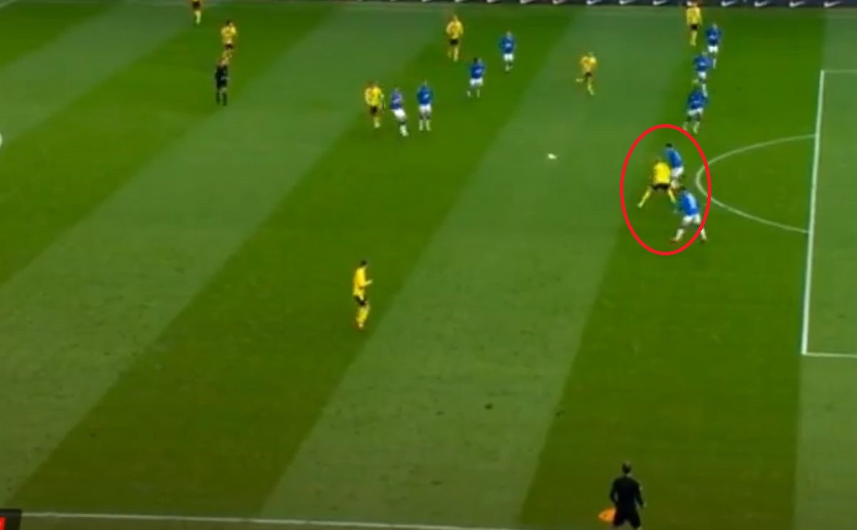 Zaplesao na terenu: Magičan dribling Haalanda u prijemu lopte Zaplesao na terenu: Magičan dribling Haalanda u prijemu lopte