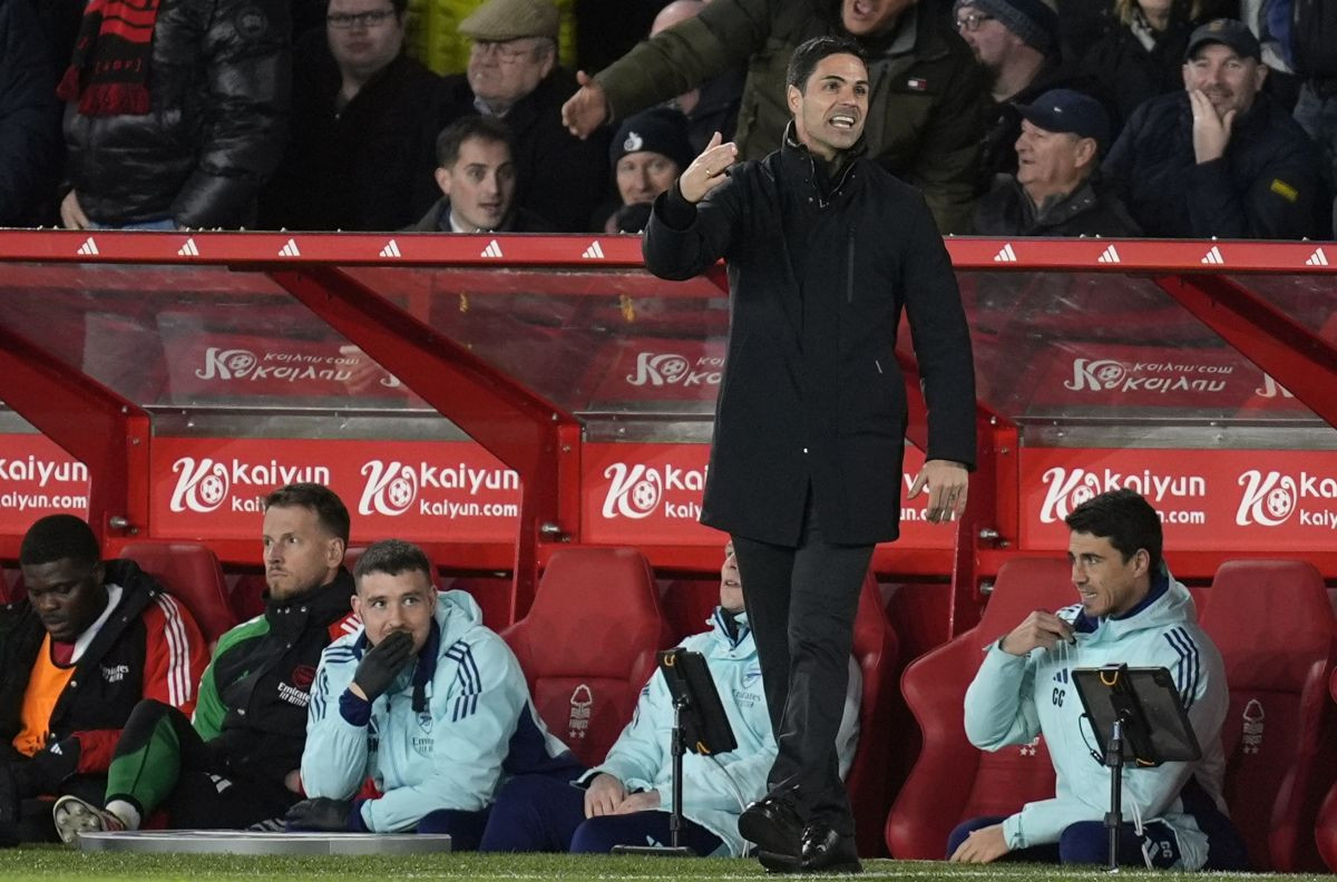 Arsenal niže pasti ne može: Dvije velike zvijezde nakon novog kiksa viđene u žestokoj raspravi Arsenal niže pasti ne može: Dvije velike zvijezde nakon novog kiksa viđene u žestokoj raspravi