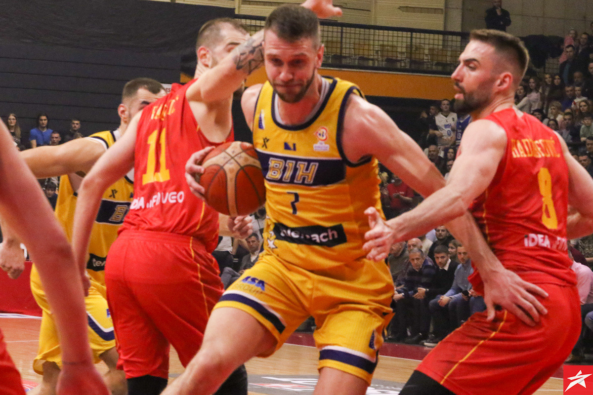 Crna Gora pala u grotlu Mejdana: Bh. košarkaši ostali u igri za Mundobasket