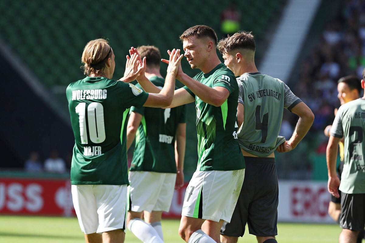 Potencijalni bh. reprezentativac briljirao i hat-trickom vodio Wolfsburg do veoma visoke pobjede Potencijalni bh. reprezentativac briljirao i hat-trickom vodio Wolfsburg do veoma visoke pobjede