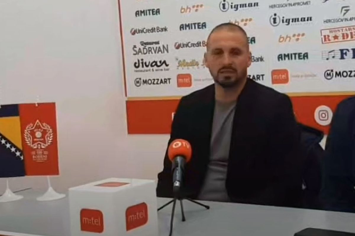 Maksimoviću nije 'sjelo' pitanje o meču Sarajeva i Sloge: "Nemam pojma oko tih stvari" Maksimoviću nije 'sjelo' pitanje o meču Sarajeva i Sloge: "Nemam pojma oko tih stvari"