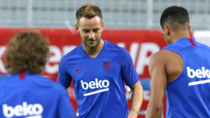 Rakitić izgubio živce: Nisam vreća krompira