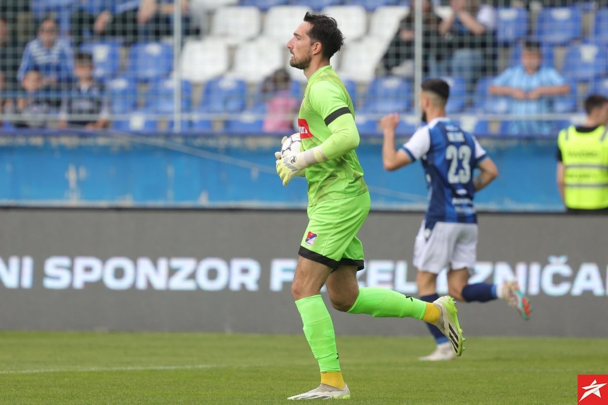Erić izluđivao nogometaše Radnika i donio bod Slogi u Bijeljini! Erić izluđivao nogometaše Radnika i donio bod Slogi u Bijeljini!