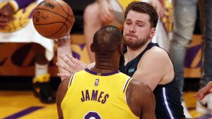 "Lude" partije Dončića, Duranta i Antetokounmpa obilježile noć u NBA ligi