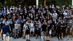 Nekoliko stotina Bad Blue Boysa protestiralo protiv imenovanja Mamića za trenera 