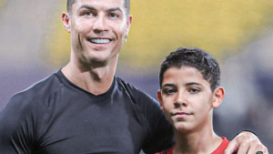 Ronaldo svom sinu pronašao novi klub: Pao potpis, na leđima sedmica, debi u petak!