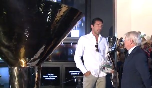 Buffon trofej Super kupa 'dostavio' u Juventusov muzej