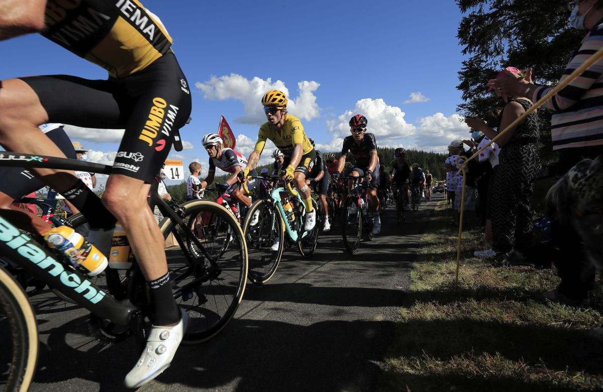 Tour de France: Slovenac Roglič vodeći i nakon 12. etape 