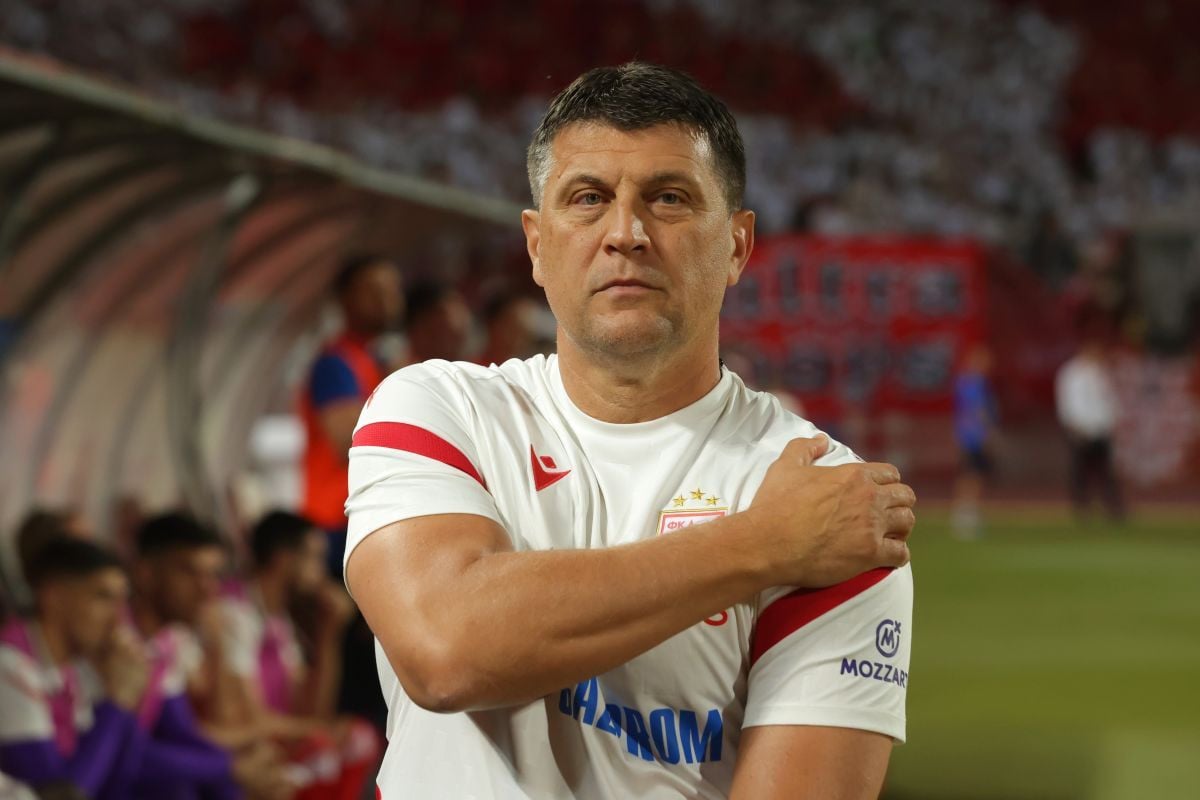 Gospodin do kraja! Milojevića pitali za Paunovića, a on "otvorio dušu": "Znate kako..." Gospodin do kraja! Milojevića pitali za Paunovića, a on "otvorio dušu": "Znate kako..."