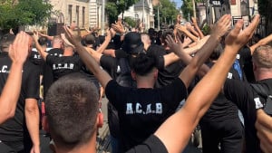 Albanci su stigli! Marširaju ulicama grada gdje se Kosovo mrzi kao u Beogradu: "Sve se trese"