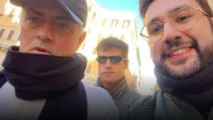 Navijač objavio selfie s Mourinhom i svi znaju gdje se Portugalac nalazi, čeka se i zvanična potvrda