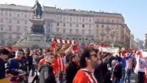 Navijači Atletico Madrida okupirali centar Milana, a onda su na scenu stupili navijači Intera