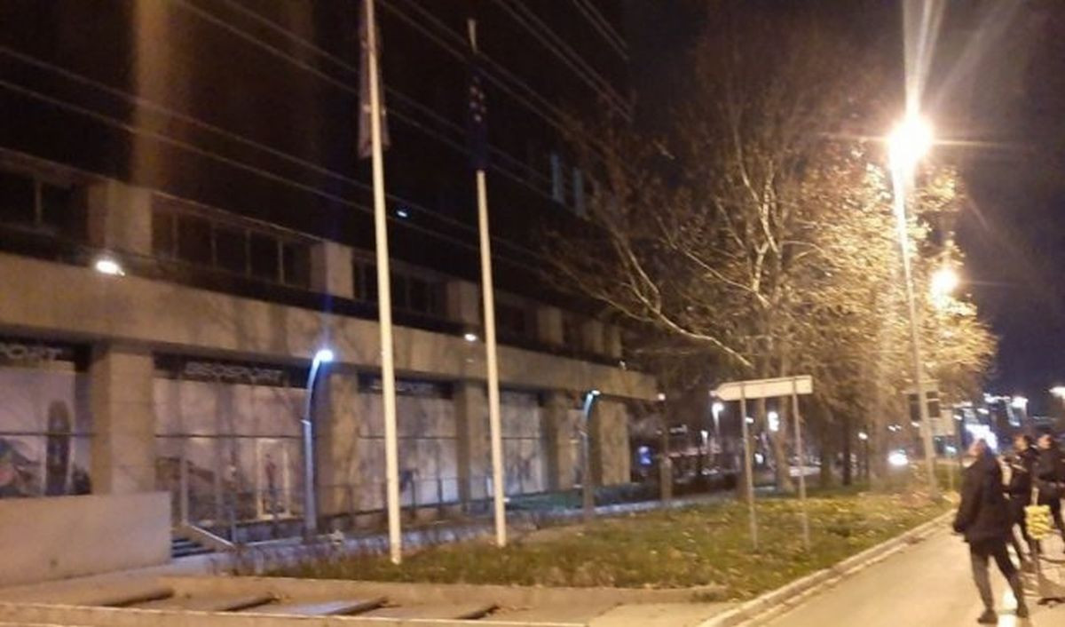 U Srbiji se osvetili Australcima za Đokovića: U kasnim satima "bombardovali" ambasadu