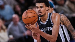 Wembanyama vodio Spurse do historijske pobjede