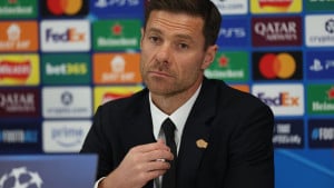 Alonsu objasnili šta se dešava u Barceloni, a on gospodskom izjavom oduševio Španiju