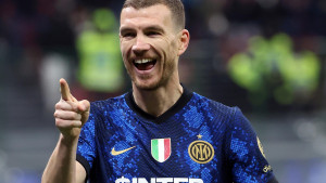Džaba što je 11 godina mlađi: Džeko zasjenio Lautara, a Inzaghi mu sada sprema konačni udarac?