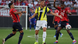 Žestoka poruka navijača Fenerbahčea kojom tjeraju Džeku iz kluba odjeknula i Splitom!