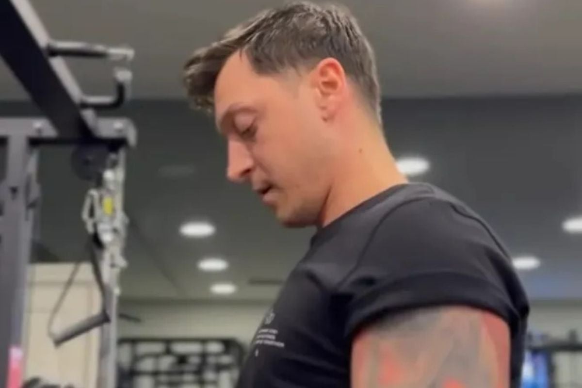 Fanovi ostali u nevjerici - U šta se to pretvorio Mesut Ozil? Fanovi ostali u nevjerici - U šta se to pretvorio Mesut Ozil?
