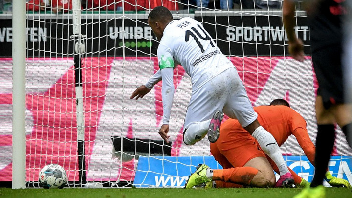 Borussija M'Gladbach bacila petardu za prvo mjesto Bundeslige!