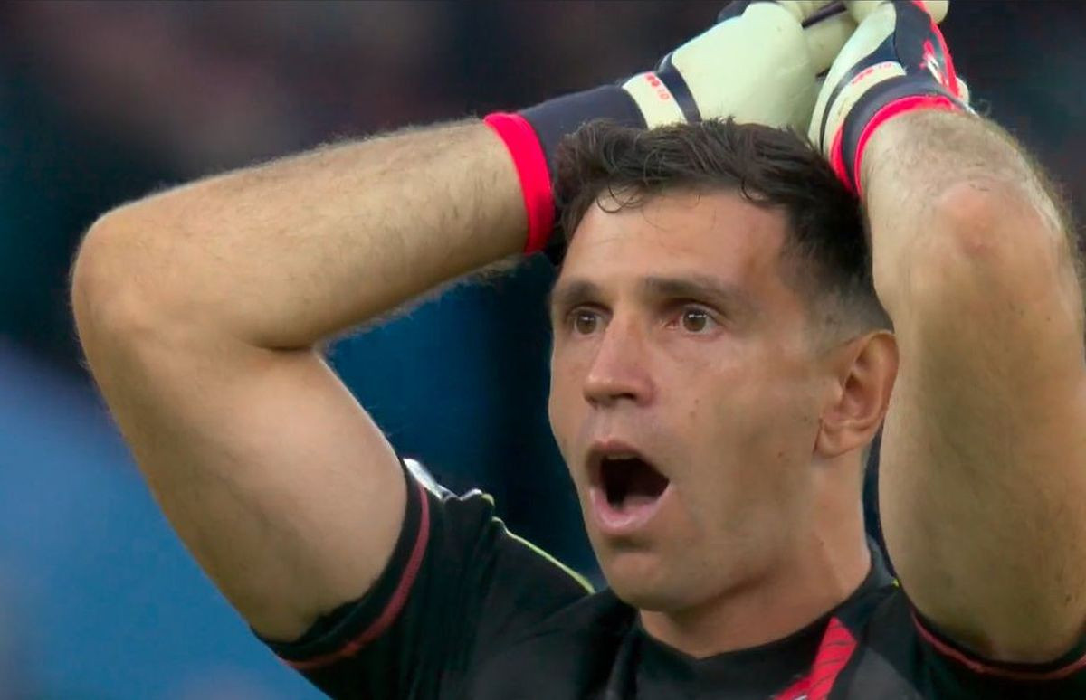 Reakcija Martineza govori sve: Gol godine viđen je na Villa parku, a primio ga je Pickford!