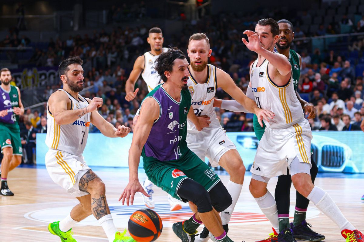 Unicaja došla do pobjede i spasila "metlu" protiv Kraljeva, Musa i Đedović odlični u svojim rolama! Unicaja došla do pobjede i spasila "metlu" protiv Kraljeva, Musa i Đedović odlični u svojim rolama!