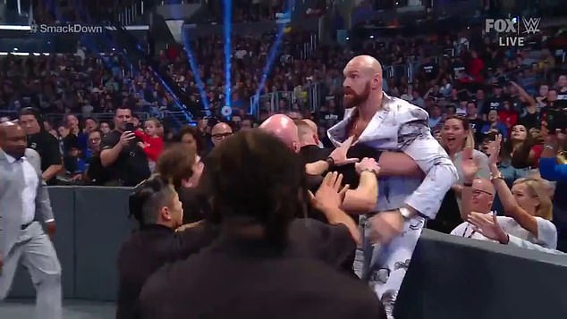 Tyson Fury došao među kečere, pa nastala velika gužva