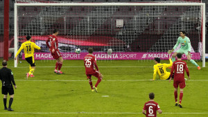 Lewandowski - Haaland 2:2 nakon 45 minuta