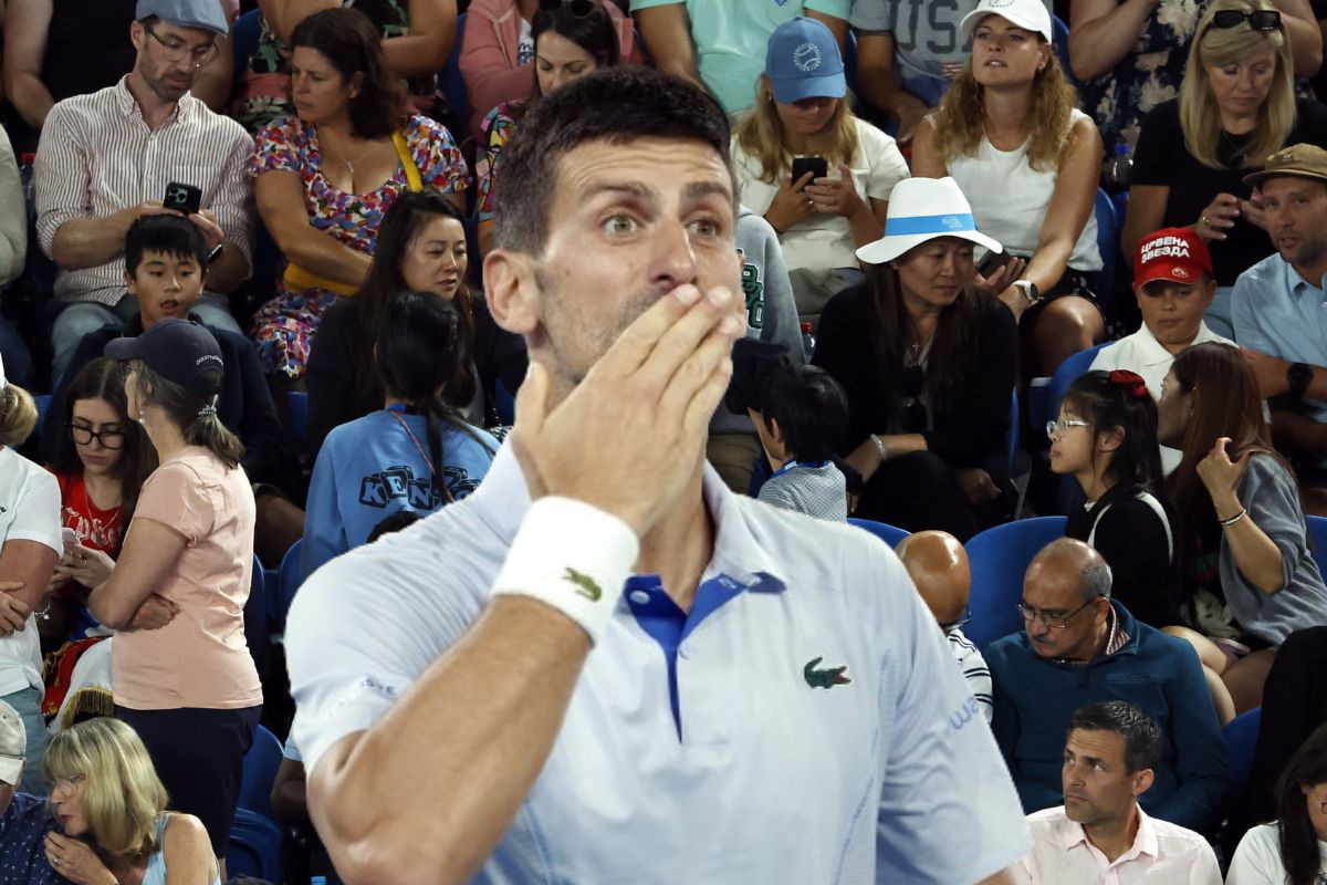Ni Novak Đoković ne može da vjeruje u prizore koje je vidio na tribinama u Melbourneu! Ni Novak Đoković ne može da vjeruje u prizore koje je vidio na tribinama u Melbourneu!
