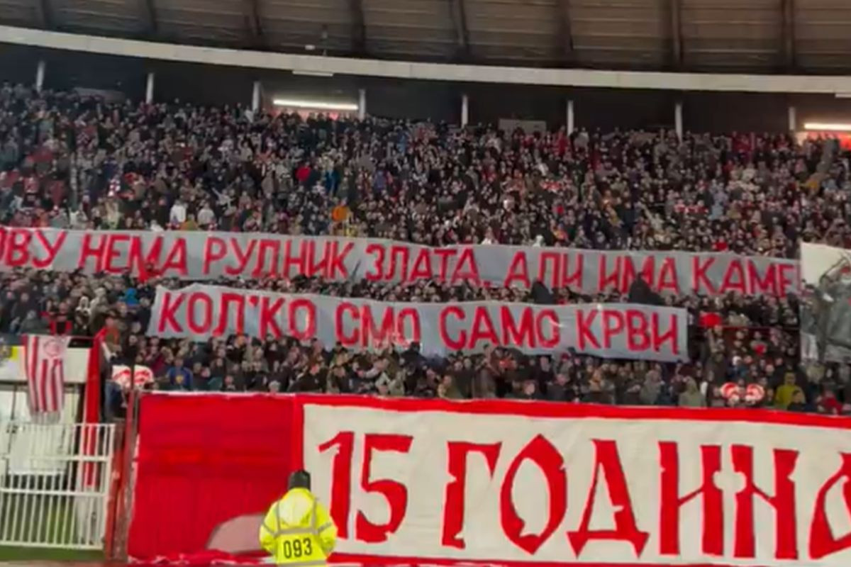 Transparent Delija ponovo je nešto o čemu će se pričati - Ovo su večeras podigli Transparent Delija ponovo je nešto o čemu će se pričati - Ovo su večeras podigli