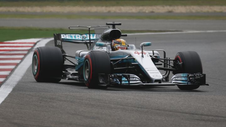 Hamiltonu pol pozicija pred trku za Veliku nagradu Kine