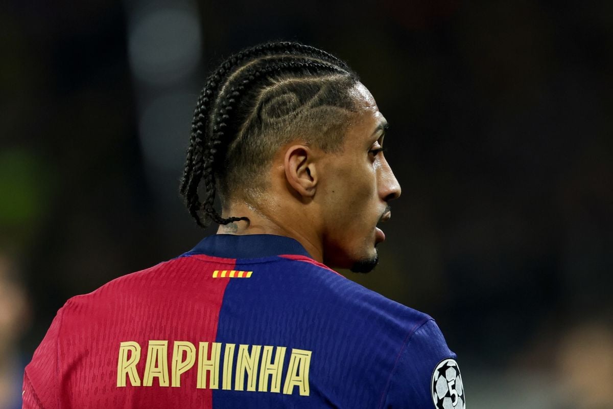 Ni navijači Barce ne vjeruju šta se dešava, Laporta i Deco prodaju Raphinhu: "To je njegova cijena" Ni navijači Barce ne vjeruju šta se dešava, Laporta i Deco prodaju Raphinhu: "To je njegova cijena"
