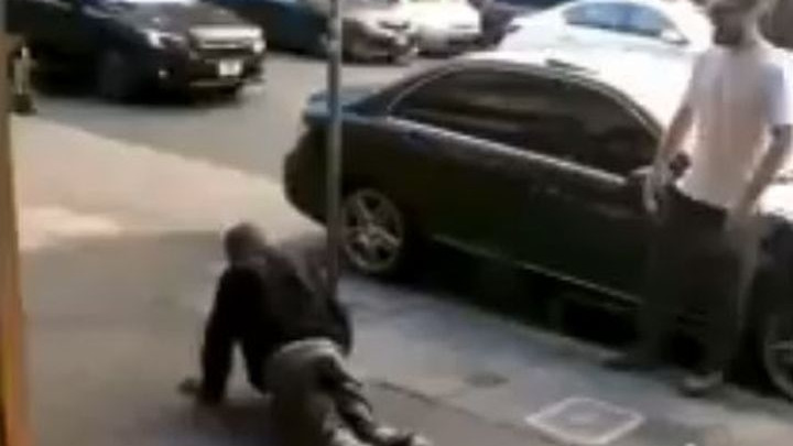 Khabib na ulicama New Yorka ismijavao beskućnike