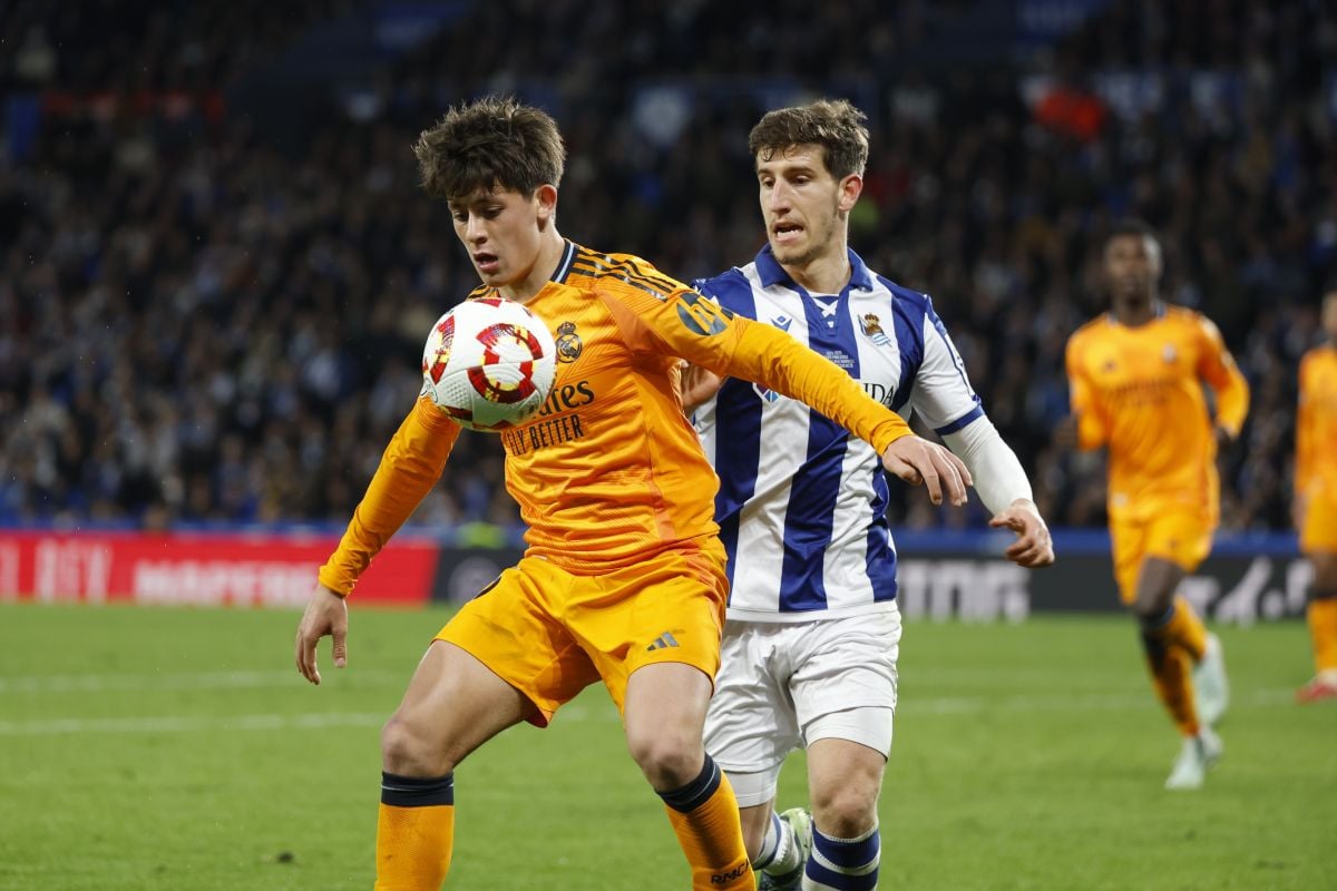 Arda Guler odbio prijedlog Real Madrida, pa poručio: "Imate dvije opcije, vaša ne dolazi u obzir" Arda Guler odbio prijedlog Real Madrida, pa poručio: "Imate dvije opcije, vaša ne dolazi u obzir"