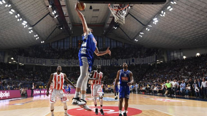 Crvena zvezda poklekla u paklu Morače
